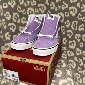Vans Sk8-Hi Sneakers in Chalk Violet & True White New 🆕 & Never Worn 😍